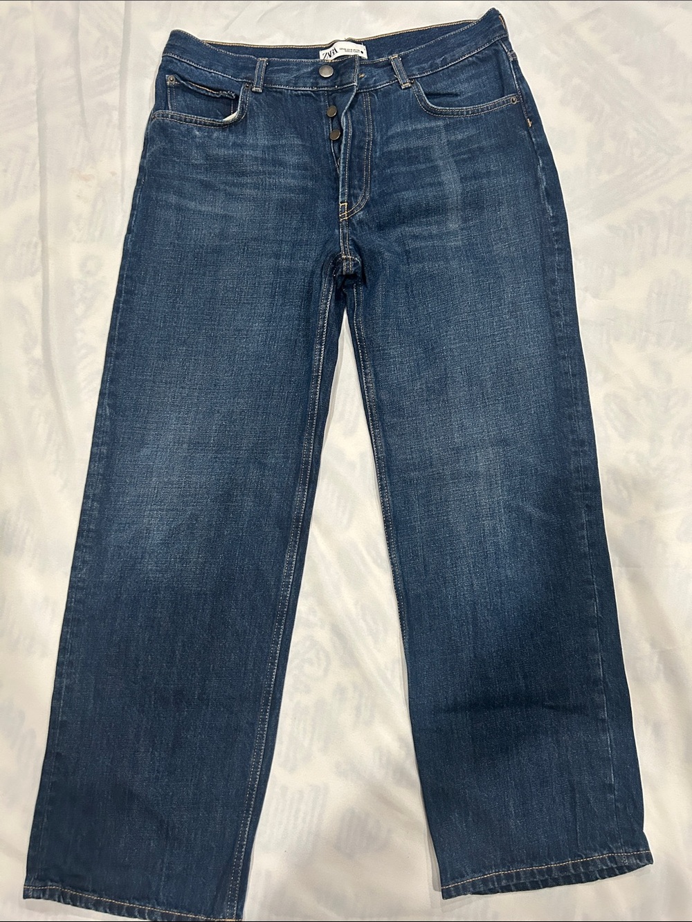 Zara women’s Indigo Straight Jeans